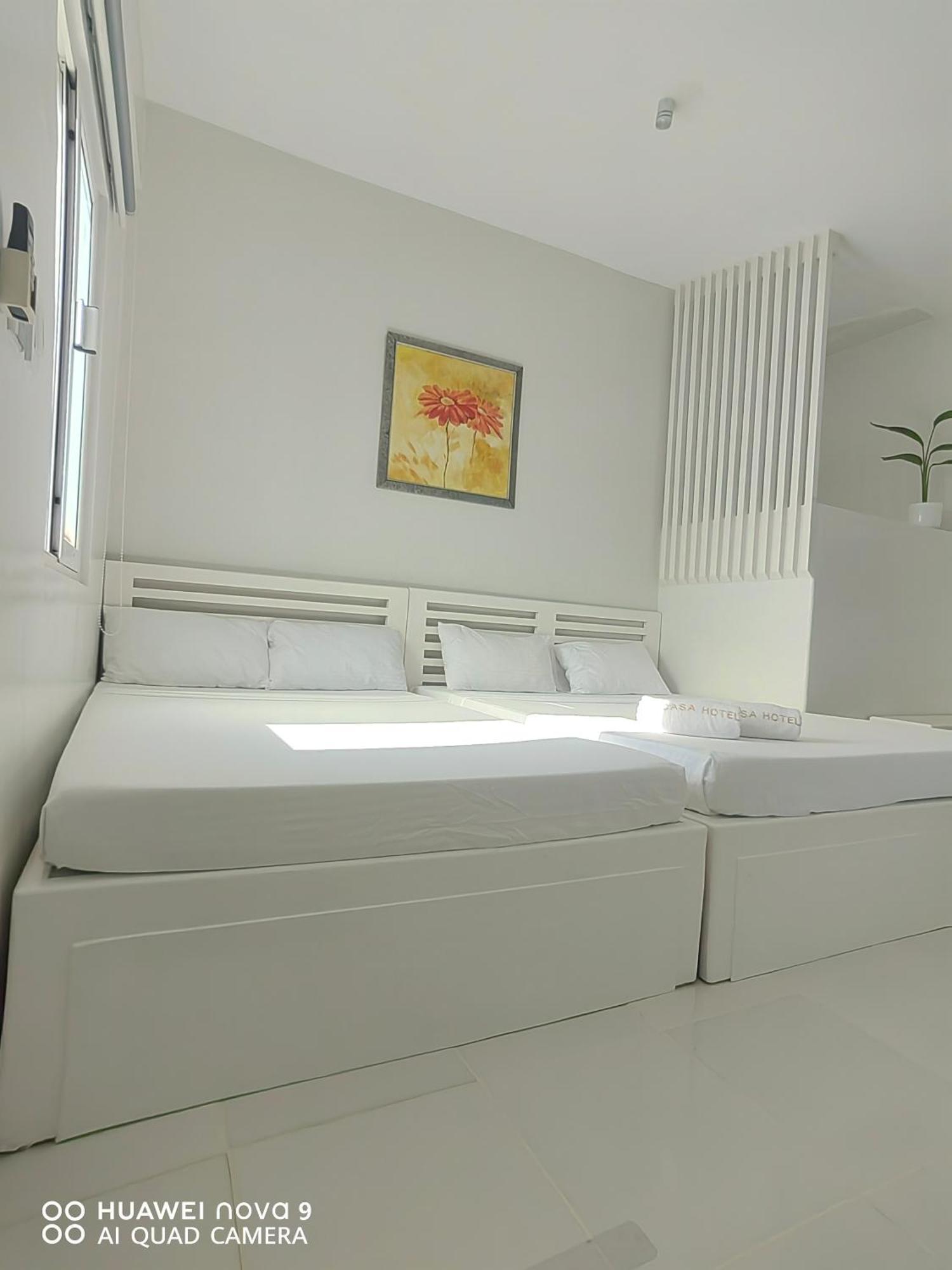 Mecasa Hotel Balabag  Bagian luar foto