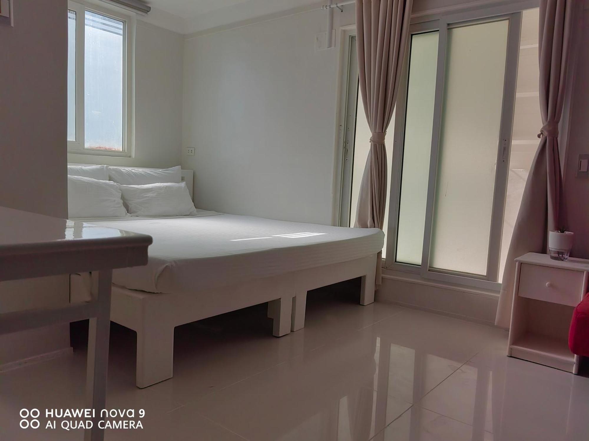 Mecasa Hotel Balabag  Bagian luar foto